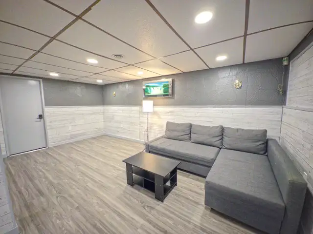 BASEMENT BEDROOM FOR RENT - Photo 5