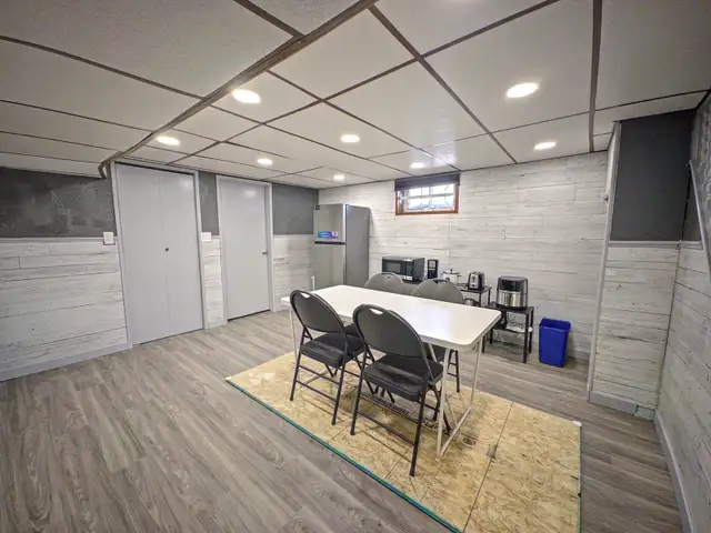 BASEMENT BEDROOM FOR RENT - Photo 6