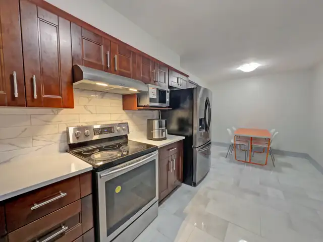 BASEMENT BEDROOM FOR RENT - Photo 7