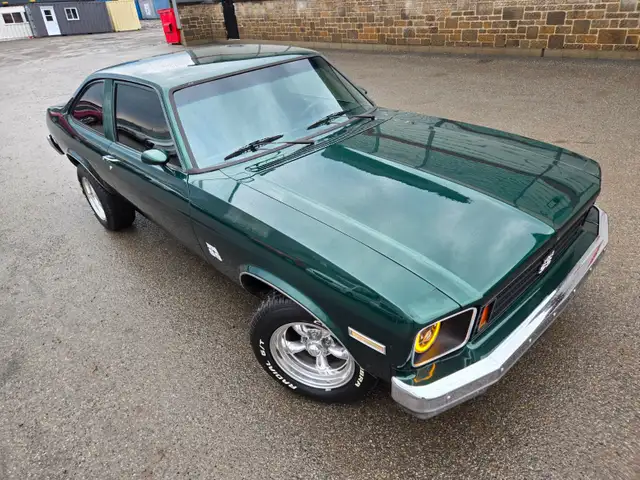 1975 Chevrolet Nova SS / 350ci / 4 SPEED MANUAL ! Manual 4 Speed - Photo 12