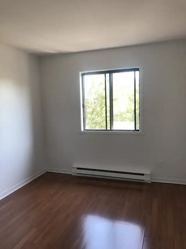 Pour le 1er Juillet Vimont Grand 41/2 Style Condo Ensoleillé - Photo 5