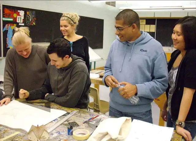 APR. 18 - See HAPPY STUDENTS That Are DRAWING IN PERSPECTIVE!