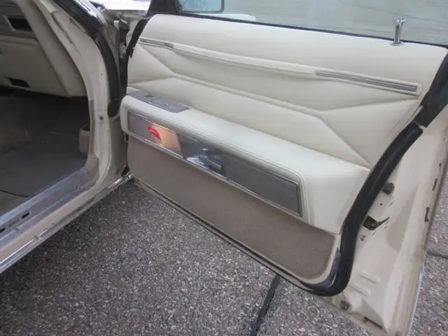 1979 CHRYSLER NEW-YORKER, Fifth Avenue Edition. TIME-CAPSULE. - Photo 10