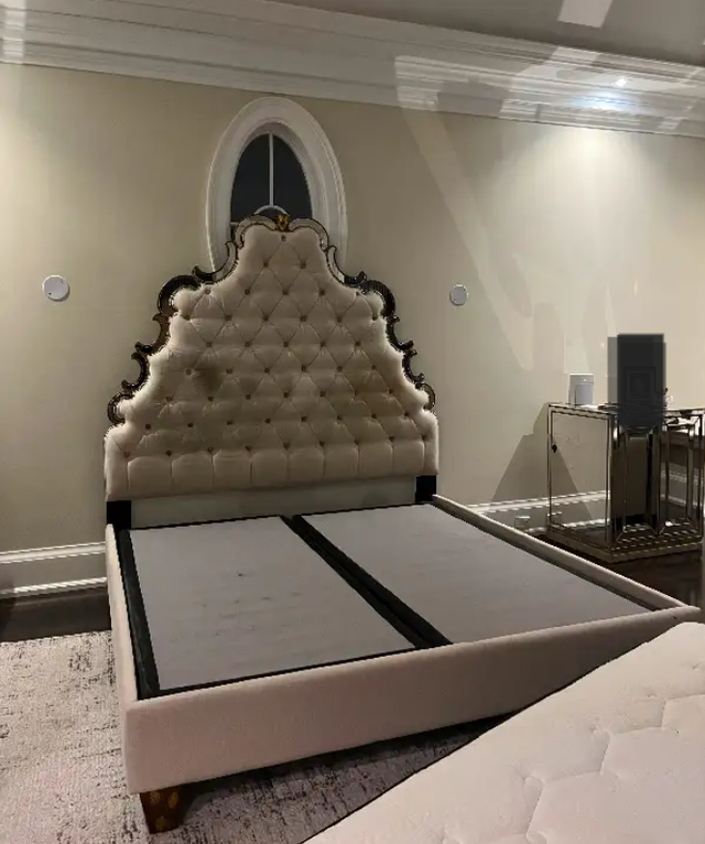 King size designer bed - Photo 3