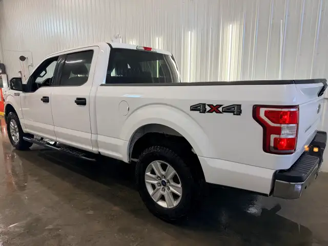 2018 Ford F-150 XLT 5.0L V8 Safetied Financing Available - Photo 2