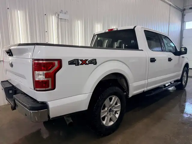 2018 Ford F-150 XLT 5.0L V8 Safetied Financing Available - Photo 4