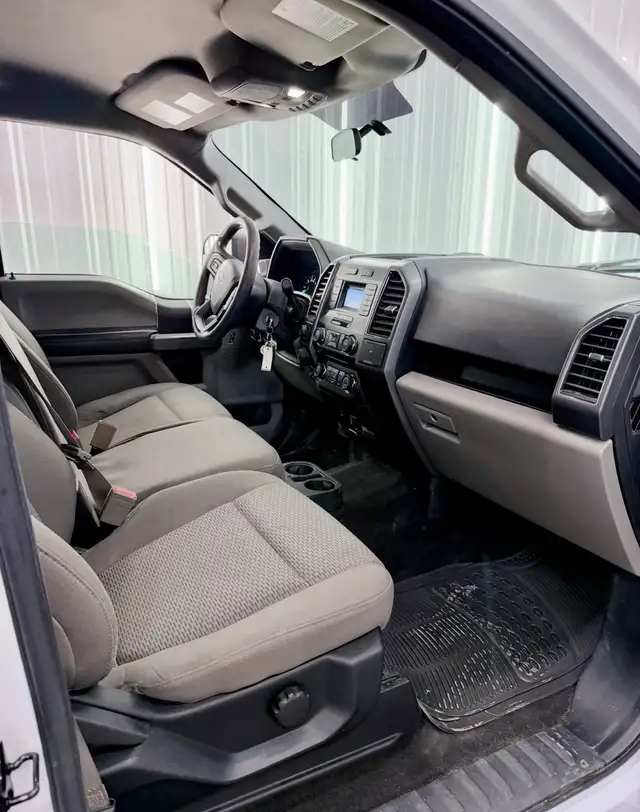 2018 Ford F-150 XLT 5.0L V8 Safetied Financing Available - Photo 6