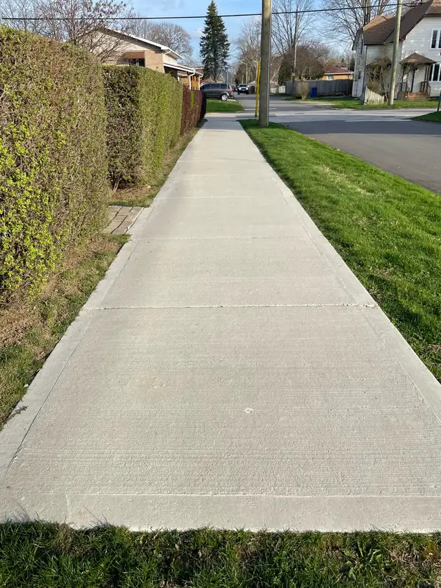 IRON EDGE OUTDOOR SOLUTIONS – LAWN CARE & PROPERTY MAINTENANCE - Photo 2