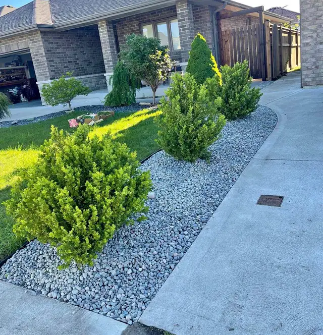 IRON EDGE OUTDOOR SOLUTIONS – LAWN CARE & PROPERTY MAINTENANCE - Photo 5