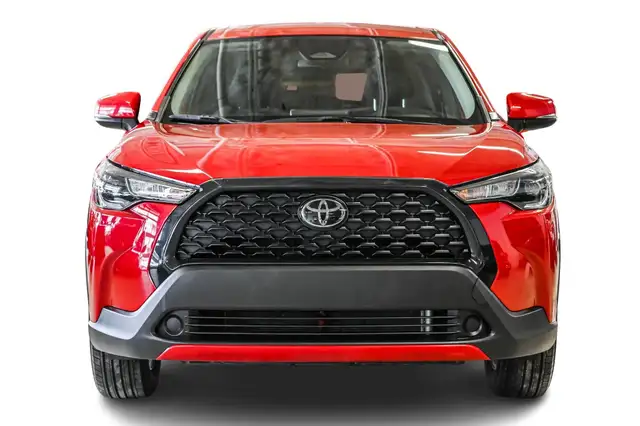 2024 Toyota Corolla Cross LE | FWD | Carplay | Mags | Bluetooth - Photo 2