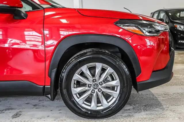 2024 Toyota Corolla Cross LE | FWD | Carplay | Mags | Bluetooth - Photo 12