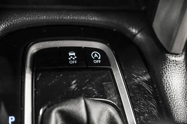 2024 Toyota Corolla Cross LE | FWD | Carplay | Mags | Bluetooth - Photo 23