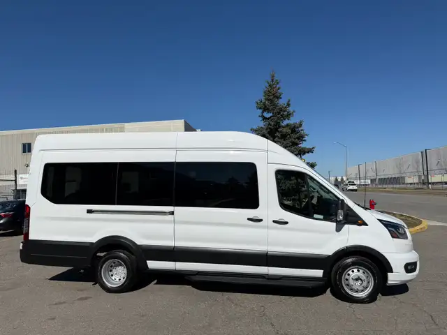 2021 Ford Transit Passenger Wagon Transit T-350 XLT - Passenger - Photo 5