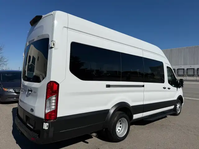 2021 Ford Transit Passenger Wagon Transit T-350 XLT - Passenger - Photo 8