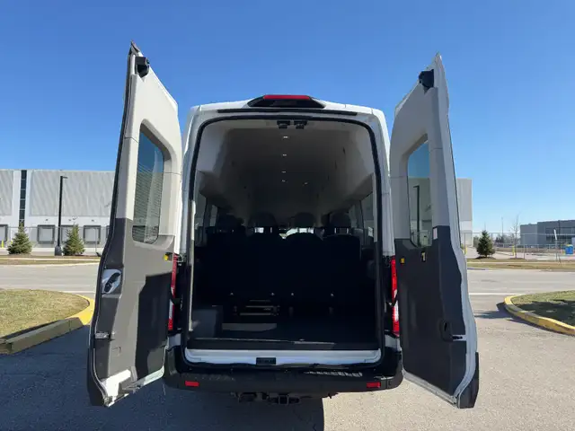 2021 Ford Transit Passenger Wagon Transit T-350 XLT - Passenger - Photo 11