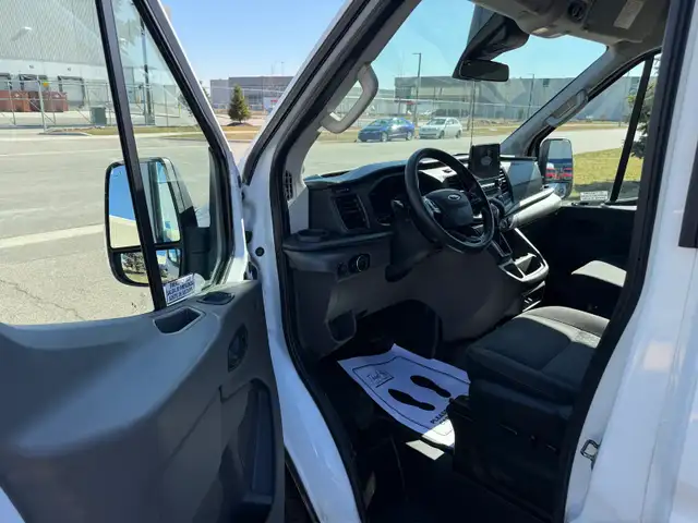 2021 Ford Transit Passenger Wagon Transit T-350 XLT - Passenger - Photo 15