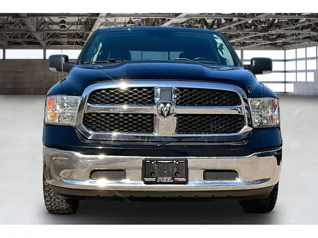 2019 Ram 1500 Classic SLT Crew | Heated Leather | Sunroof | NAV - Photo 3