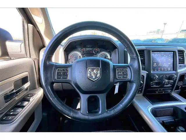 2019 Ram 1500 Classic SLT Crew | Heated Leather | Sunroof | NAV - Photo 5