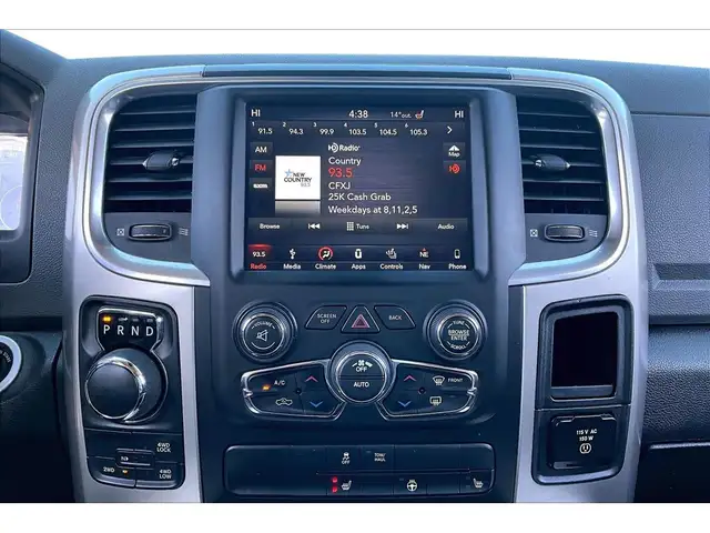 2019 Ram 1500 Classic SLT Crew | Heated Leather | Sunroof | NAV - Photo 6