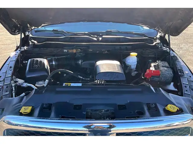 2019 Ram 1500 Classic SLT Crew | Heated Leather | Sunroof | NAV - Photo 9