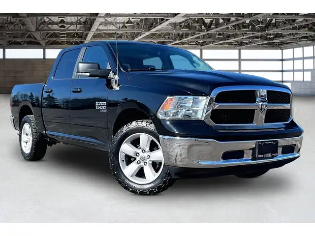 2019 Ram 1500 Classic SLT Crew | Heated Leather | Sunroof | NAV - Photo 11