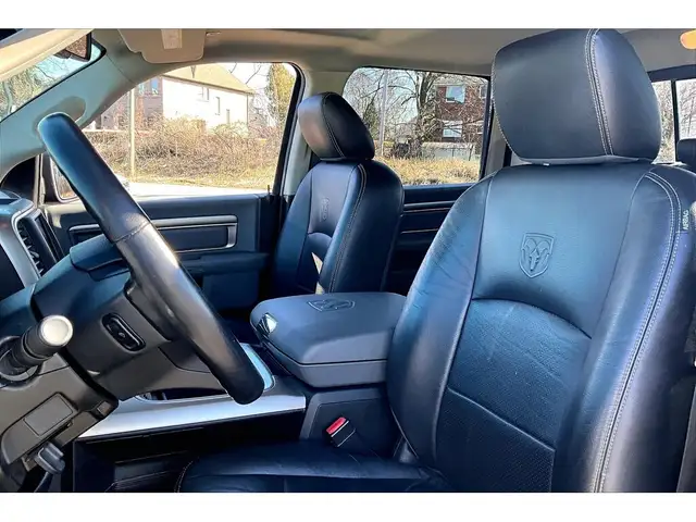 2019 Ram 1500 Classic SLT Crew | Heated Leather | Sunroof | NAV - Photo 25