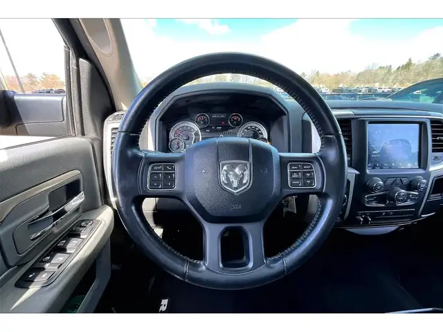 2018 Ram 1500 Big Horn Crew EcoDiesel | 6'4 Bed | 4X4 - Photo 5
