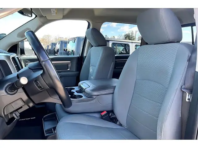 2018 Ram 1500 Big Horn Crew EcoDiesel | 6'4 Bed | 4X4 - Photo 25