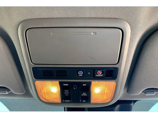 2018 Honda Odyssey Touring | 8Passenger | SafetyTech | Sunroof | - Photo 16