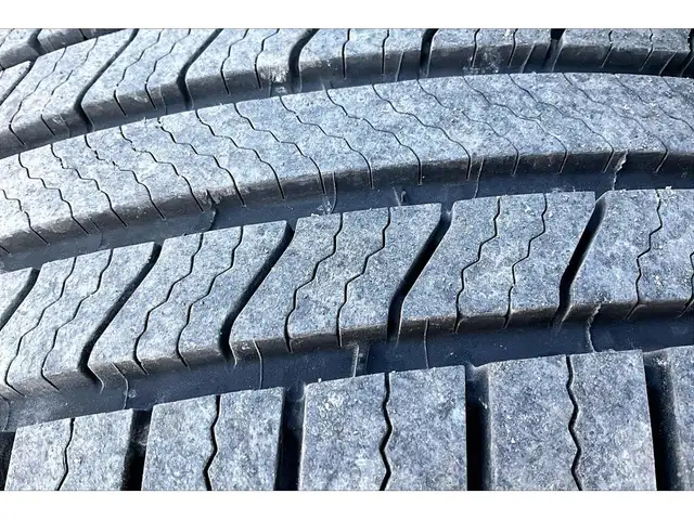 2018 Honda Odyssey Touring | 8Passenger | SafetyTech | Sunroof | - Photo 35