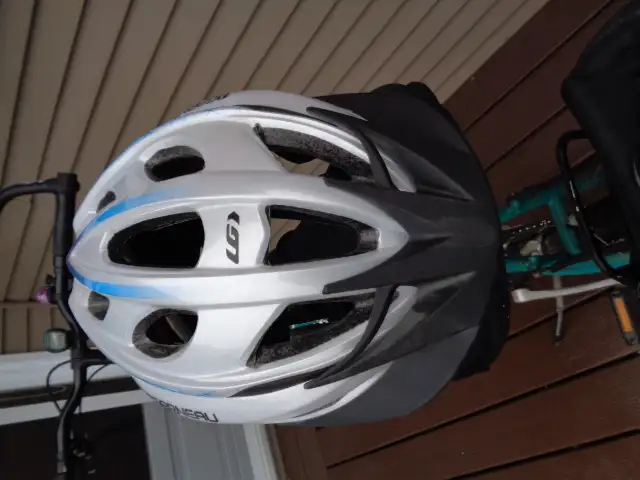 Robuste vélo HYBRIDE de marque Miyata de 24'' très équipé - Photo 8
