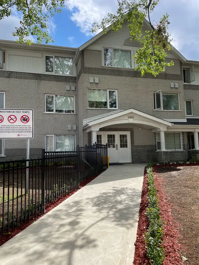 studio formidable à louer avec tout inclus - Photo 9