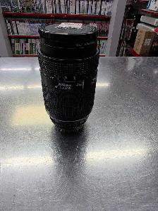 lentille de camera Nikon 70-210mm