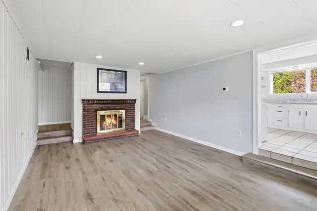 BEAUTIFUL HOME IN VALLEYVIEW WITH PANORAMIC MOUNTAIN VIEWS! - Photo 8