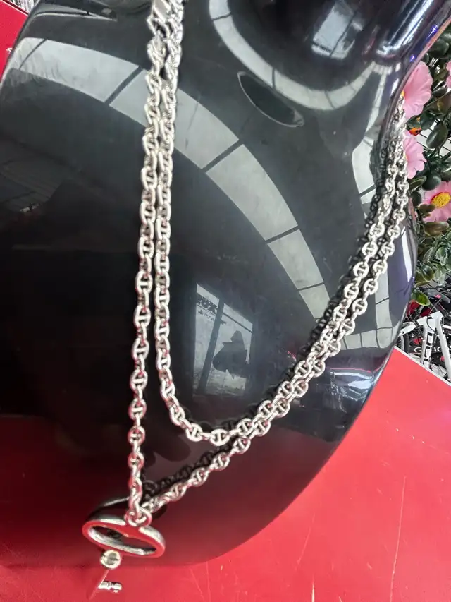 chaîne argent avec clé - Photo 2