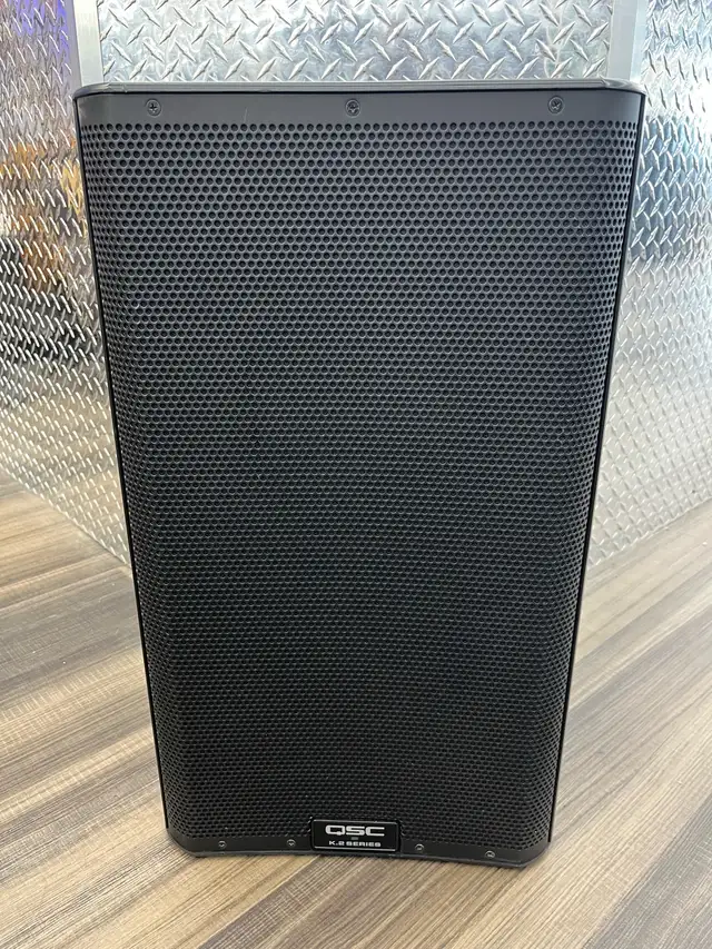QSC k12.2 Powered Monitor