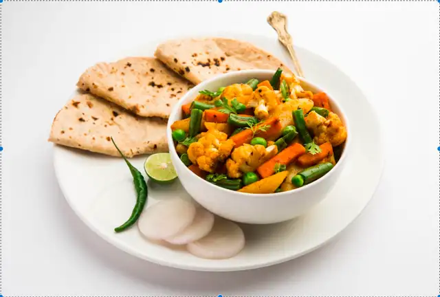 Gharkaswad tiffin — homemade meals , rotis, theplas & snacks