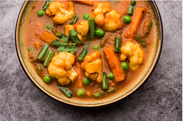 Gharkaswad tiffin — homemade meals , rotis, theplas & snacks - Photo 5