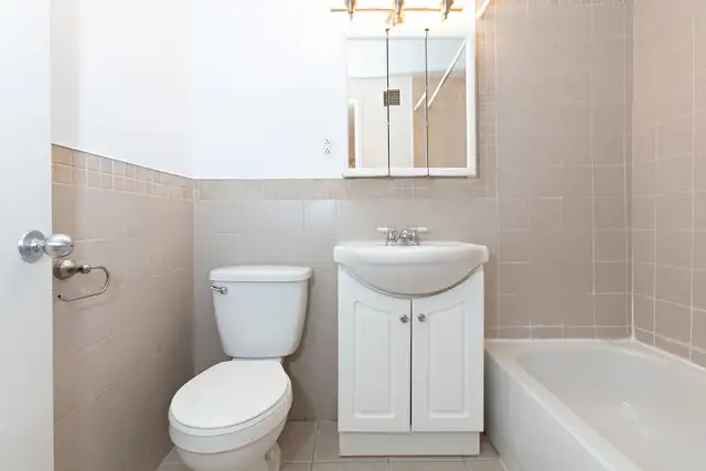 3 1/2 Available now in Cote Saint-Luc - Photo 4