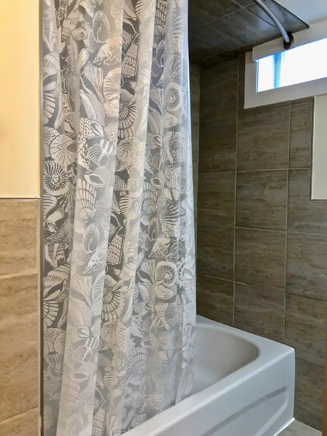 Fully Furnished 2 Bed Suite For Rent in Drayton Valley - Photo 6