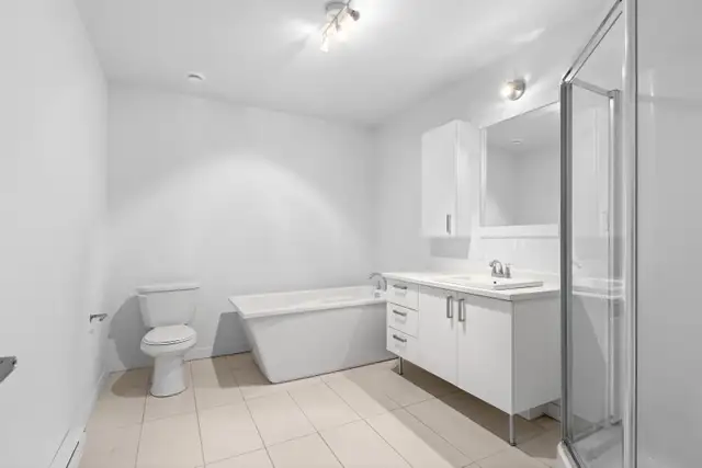 4 ½  avec Garage & Piscines – Châteauguay – Libre Juillet - Photo 18