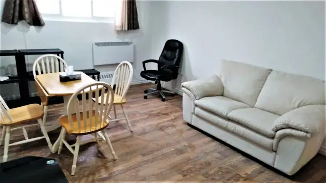 3 ½ Furnished, Electricity, Heating, Parking included-Cote Vertu - Photo 10