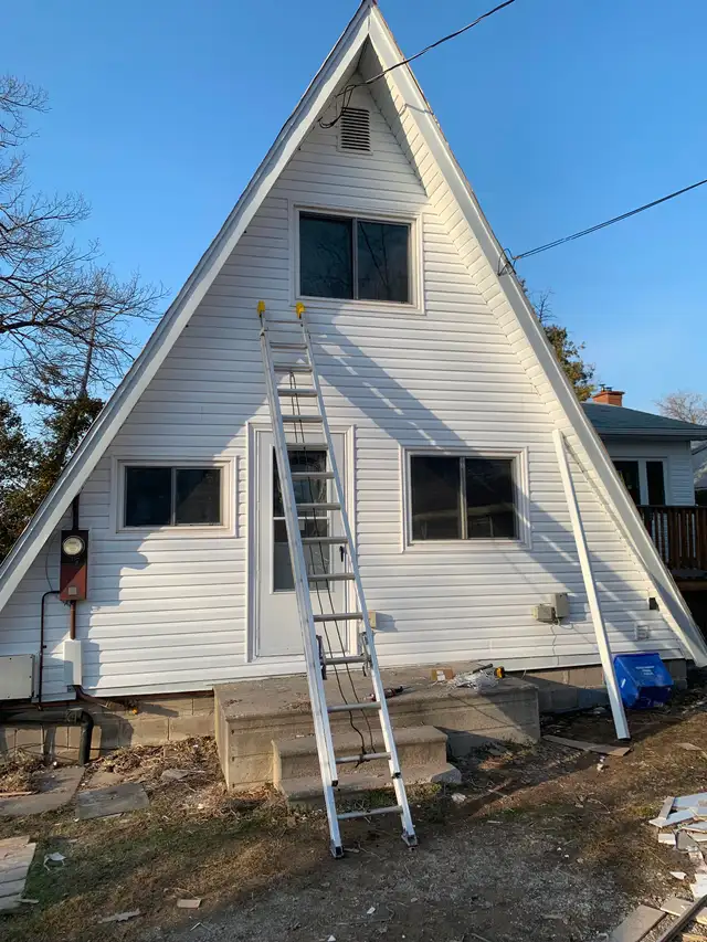 Roofing and gutters - Photo 5