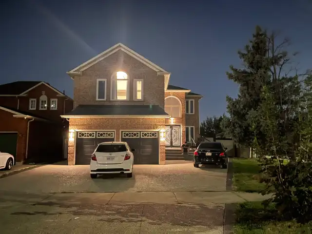 SQ1, UTM, Heartland room for rent - Photo 10