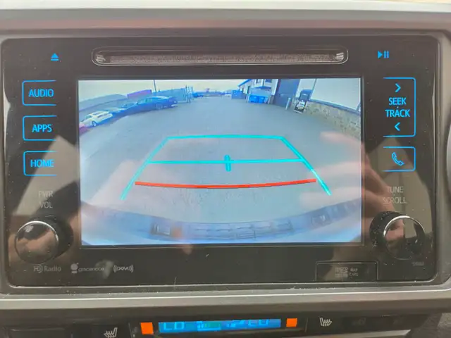 2016 Toyota Tacoma TRD Sport 4x4 / 6 speed MANUAL Crew Cab - Photo 23