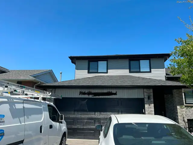 Roofing and gutters - Photo 3