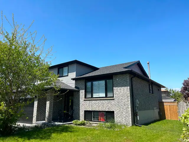 Roofing and gutters - Photo 4