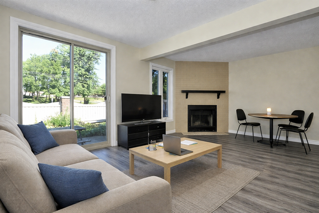 Premium living at 302 College Ave W! - Photo 4