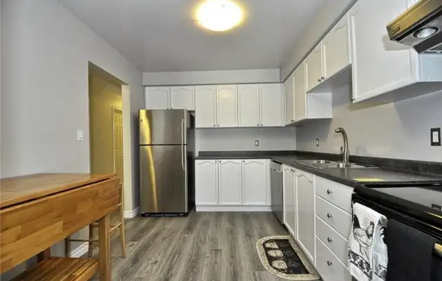 Premium living at 302 College Ave W! - Photo 11