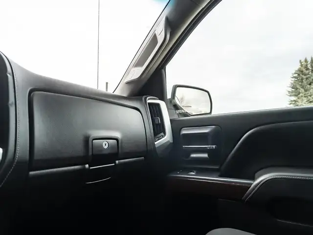 2015 GMC Sierra 1500 SLE - Photo 13